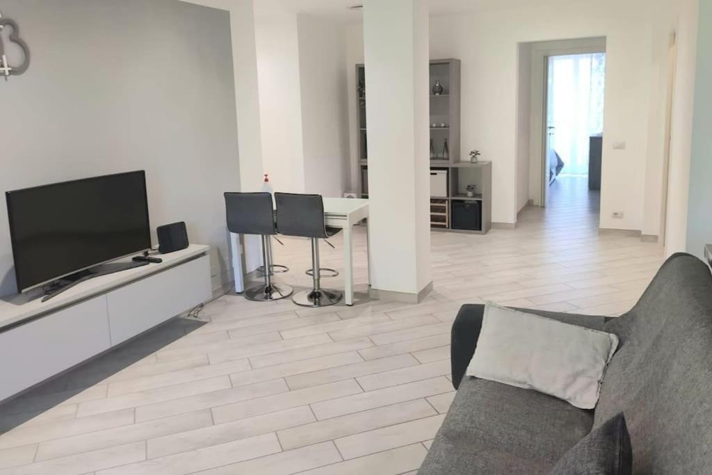 Ampio Bilocale In Zona Porta Vittoria / Corso Lodi Lejlighed Milano Eksteriør billede