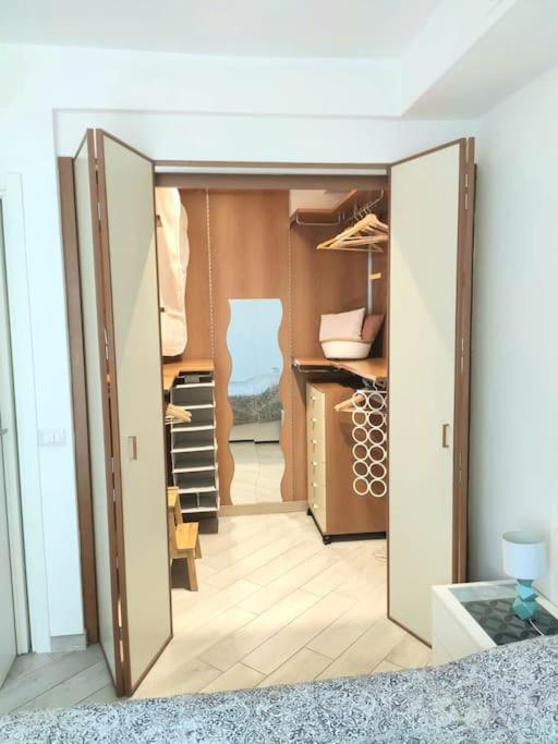 Ampio Bilocale In Zona Porta Vittoria / Corso Lodi Lejlighed Milano Eksteriør billede